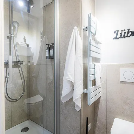 Sadebo Wunnertiet 2 Schlafzimmer 500m Zur Innenstadt Apartment Lubeck